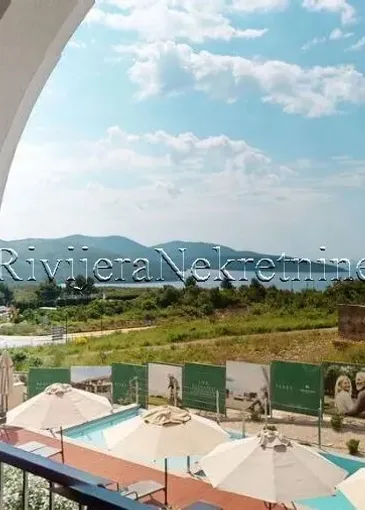 Apartment for sale in Radovići