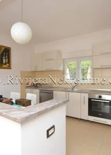 Daire satılık Zelenika'de 