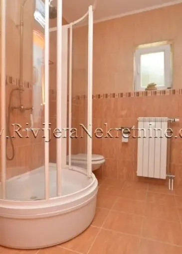 Daire satılık Zelenika'de 