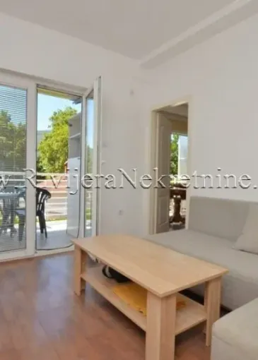 Wohnung zum Verkauf in Đenovići