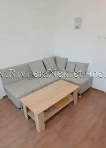 Wohnung zum Verkauf in Đenovići