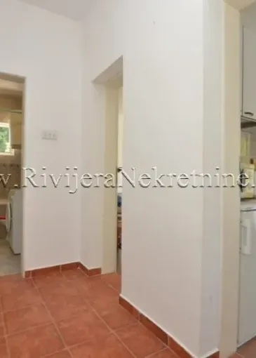 Wohnung zum Verkauf in Đenovići