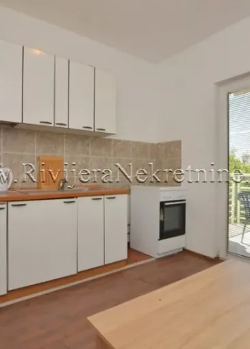 Wohnung zum Verkauf in Đenovići