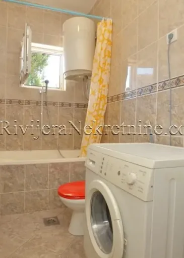 Wohnung zum Verkauf in Đenovići