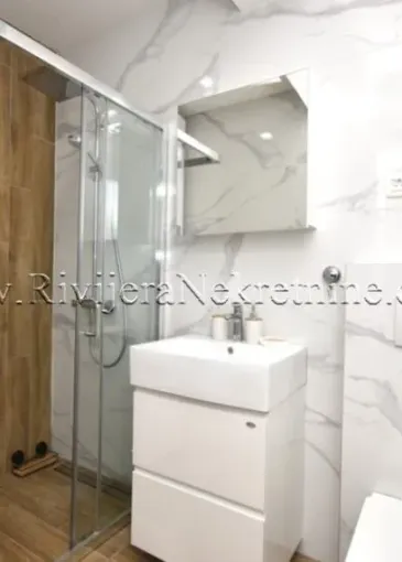 Apartment for sale in Đenovići