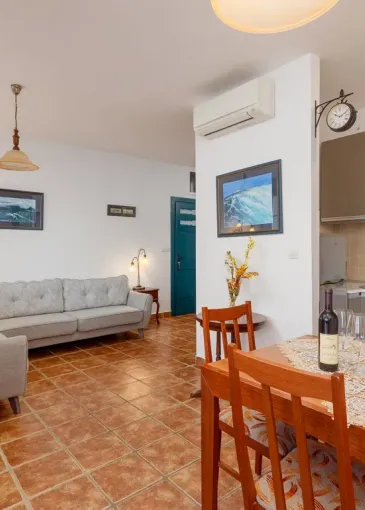 Wohnung zum Verkauf in Kostanjica