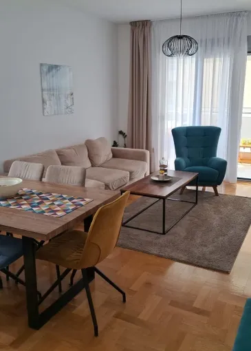 Wohnung zum Verkauf in Budva