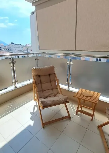 Wohnung zum Verkauf in Budva