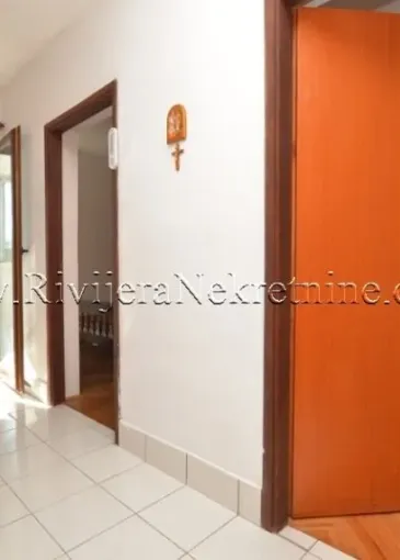 Apartment for sale in Igalo