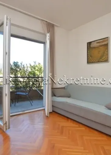 Apartment for sale in Igalo