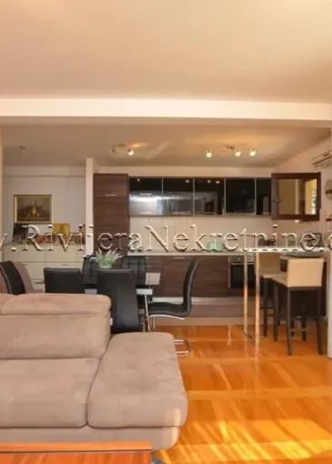 Apartment for sale in Đenovići