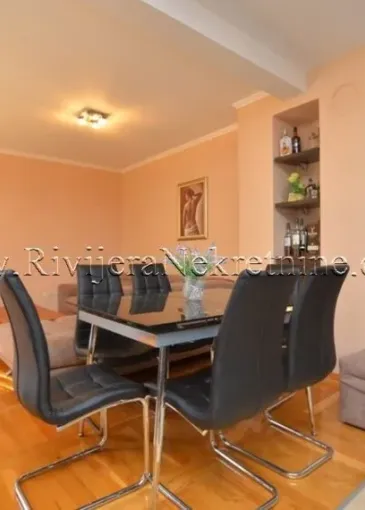 Apartment for sale in Đenovići
