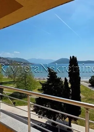 Apartment for sale in Igalo