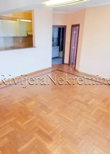 Apartment for sale in Igalo