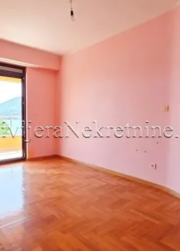 Apartment for sale in Igalo