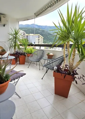 Apartment for sale in Budva