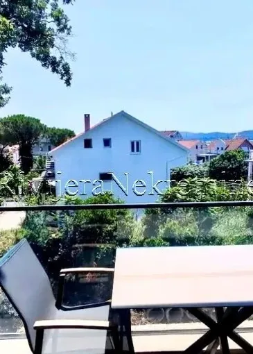 Wohnung zum Verkauf in Donja Lastva