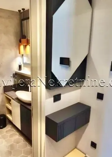 Wohnung zum Verkauf in Donja Lastva