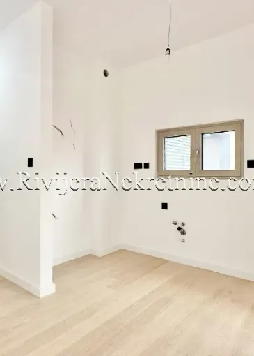 Apartment for sale in Dobrota