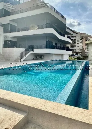 Apartment for sale in Dobrota