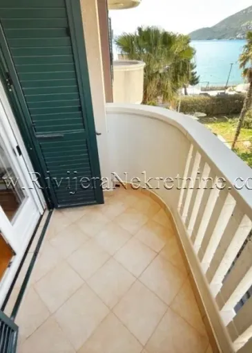 Apartment for sale in Igalo