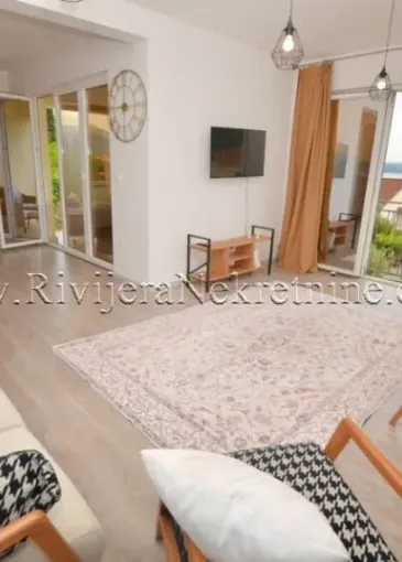 Apartment for sale in Đenovići