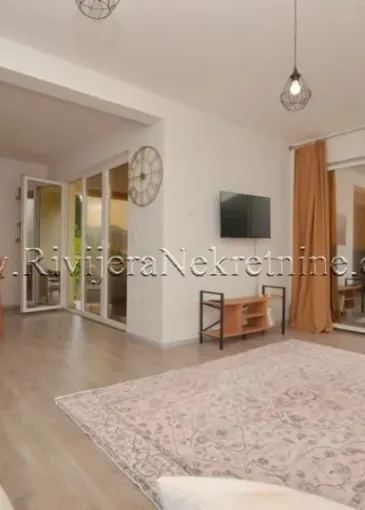 Apartment for sale in Đenovići