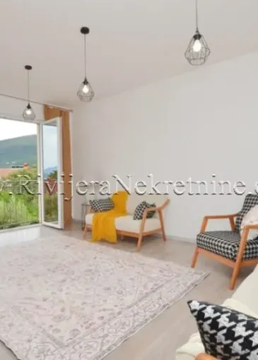 Apartment for sale in Đenovići