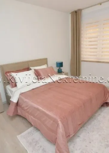 Apartment for sale in Đenovići