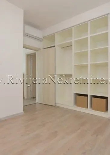 Apartment for sale in Đenovići