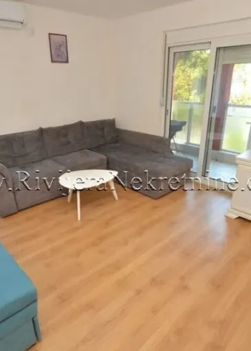 Apartment for sale in Baošići