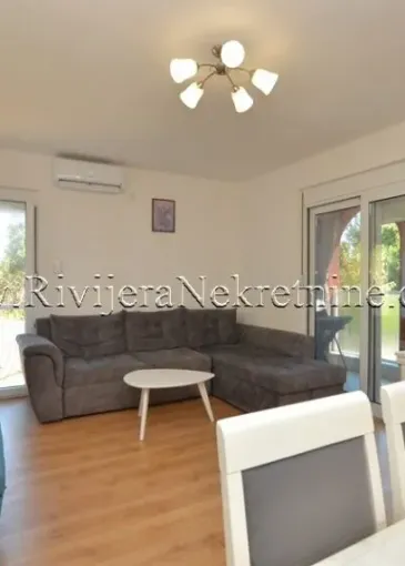 Apartment for sale in Baošići