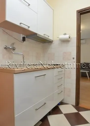Apartment for sale in Baošići