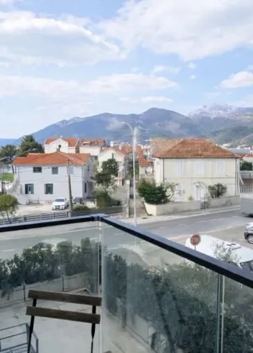 Apartment for sale in Donja Lastva