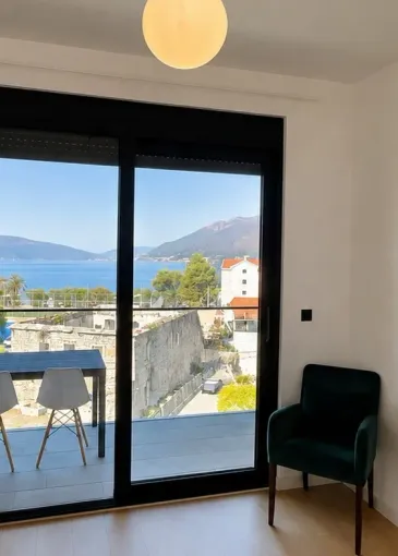 Apartamento en venta en Donja Lastva