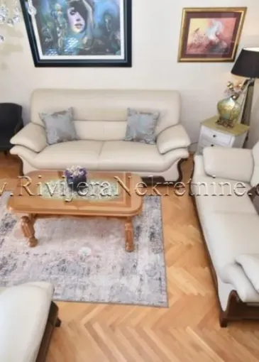 Apartment for sale in Igalo