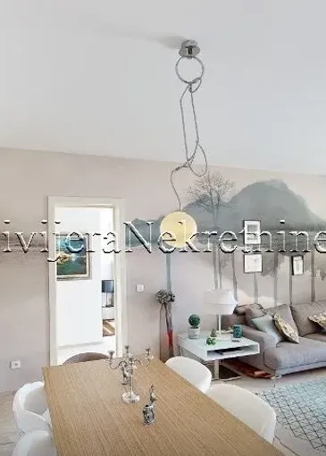 Wohnung zum Verkauf in Radovići