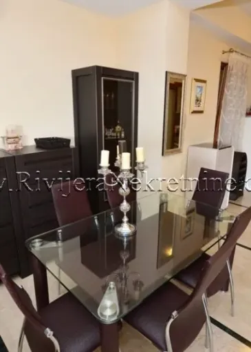 Apartamento en venta en Igalo