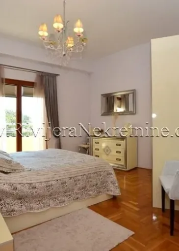 Apartamento en venta en Igalo