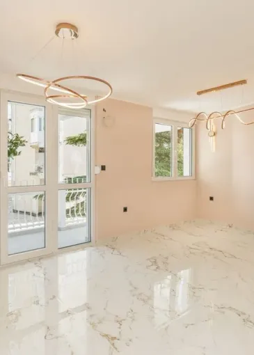 Apartment for sale in Igalo