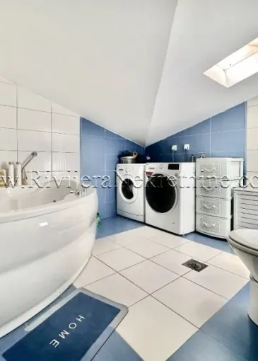 Apartment for sale in Dobrota