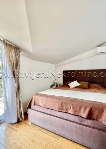 Apartment for sale in Dobrota