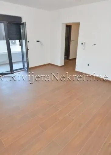 Apartment for sale in Igalo