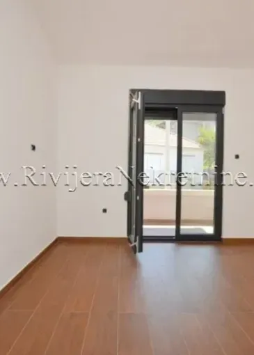 Apartment for sale in Igalo