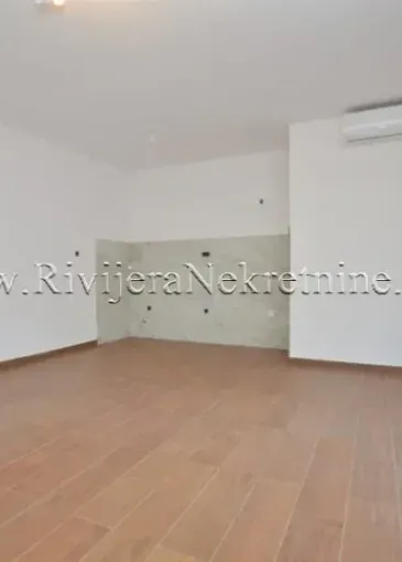 Apartment for sale in Igalo