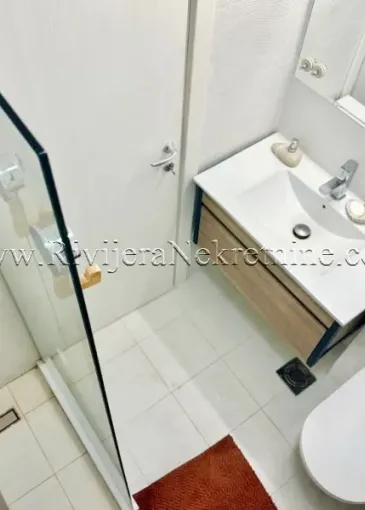 Apartment for sale in Donja Lastva