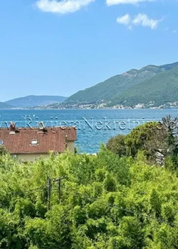 Apartment for sale in Donja Lastva
