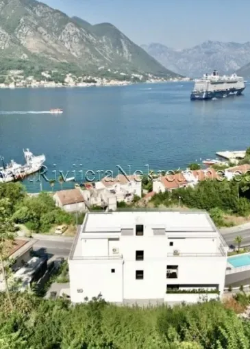 Apartment for sale in Dobrota