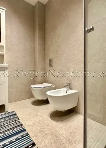 Apartment for sale in Dobrota