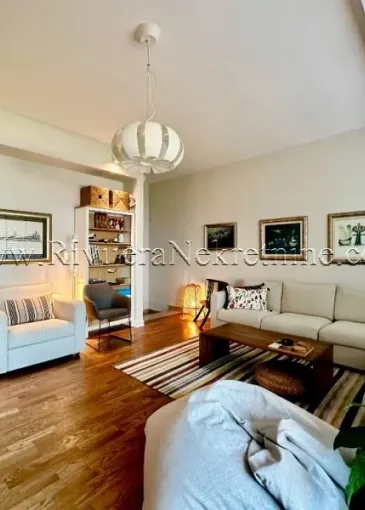 Apartment for sale in Dobrota